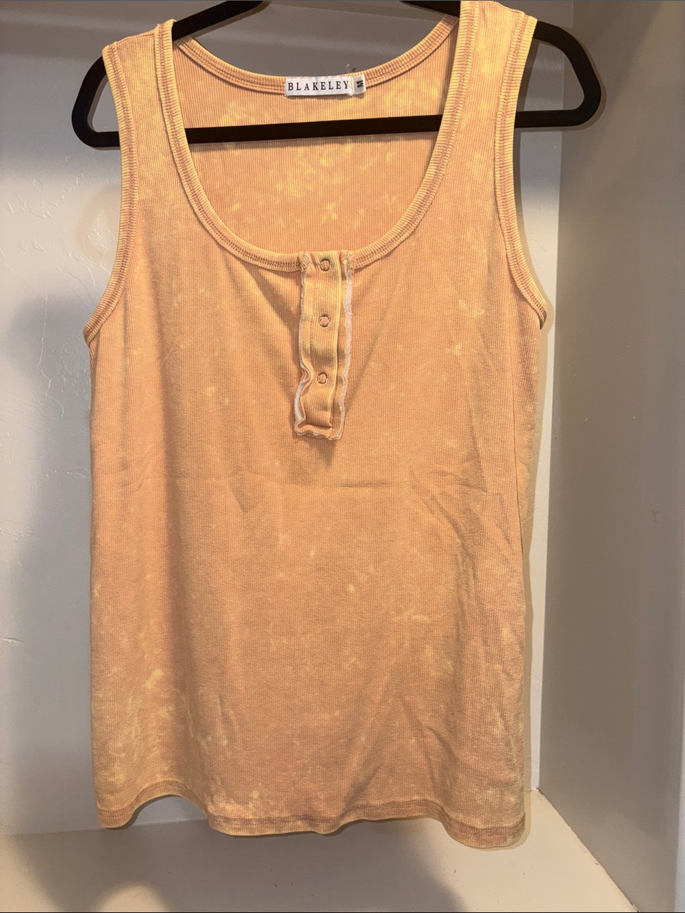 Blakeley Soft Peach Henley Tank